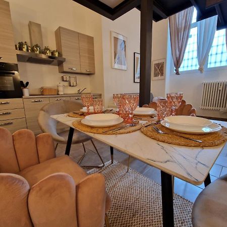 Regina Milano In Porta Romana 2 - Sky Tv, Wifi E Breakfast Box Apartman Kültér fotó