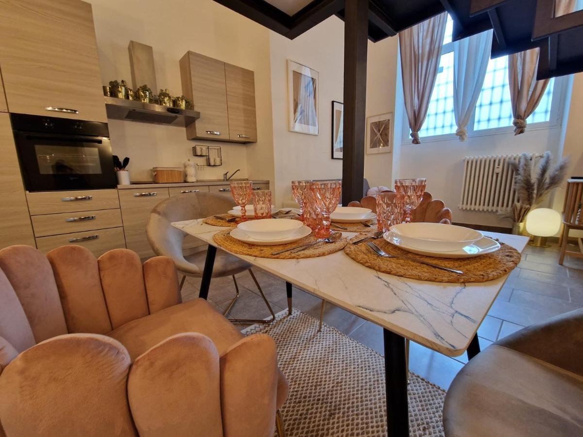 Regina Milano In Porta Romana 2 - Sky Tv, Wifi E Breakfast Box Apartman Kültér fotó
