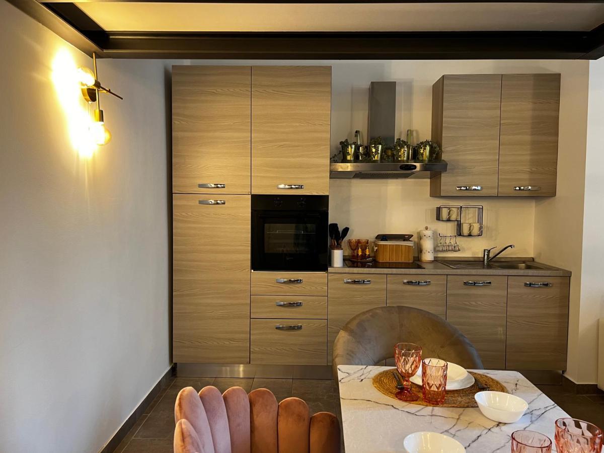Regina Milano In Porta Romana 2 - Sky Tv, Wifi E Breakfast Box Apartman Kültér fotó